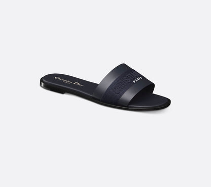 ELADÉLE Slides