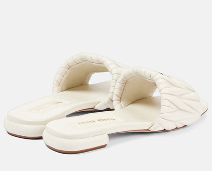 ELADÉLE Slides
